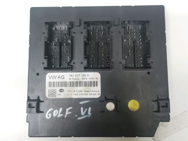 bontott VW GOLF VI Biztosítéktábla Utastér