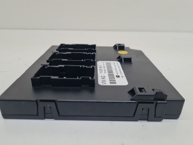 bontott VW GOLF VI Biztosítéktábla Utastér