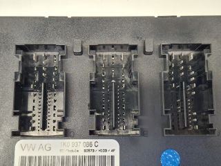 bontott VW GOLF VI Biztosítéktábla Utastér