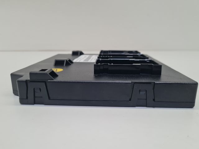 bontott VW GOLF VI Biztosítéktábla Utastér