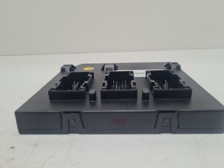 bontott VW GOLF VI Biztosítéktábla Utastér