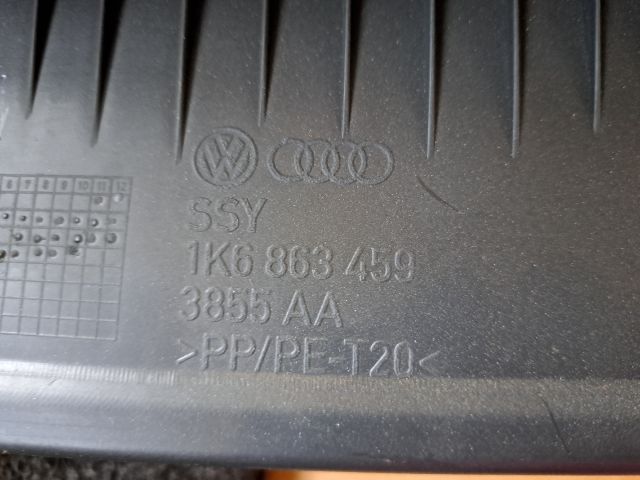 bontott VW GOLF VI Csomagtér Kárpit