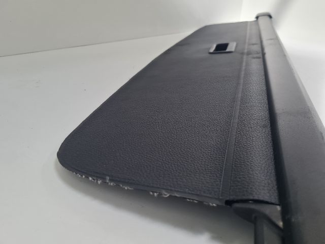 bontott VW GOLF VI Csomagtér Roló