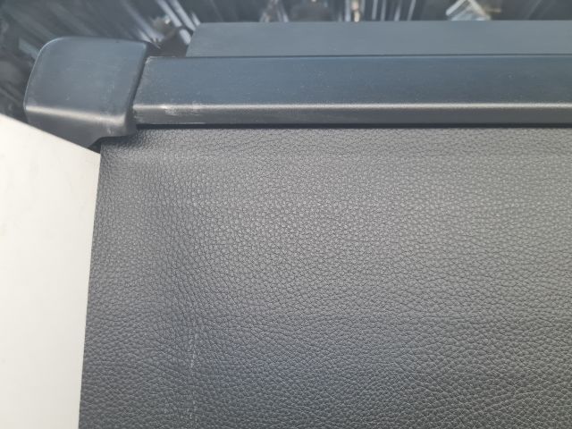 bontott VW GOLF VI Csomagtér Roló