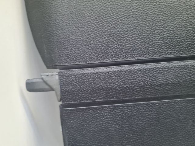 bontott VW GOLF VI Csomagtér Roló