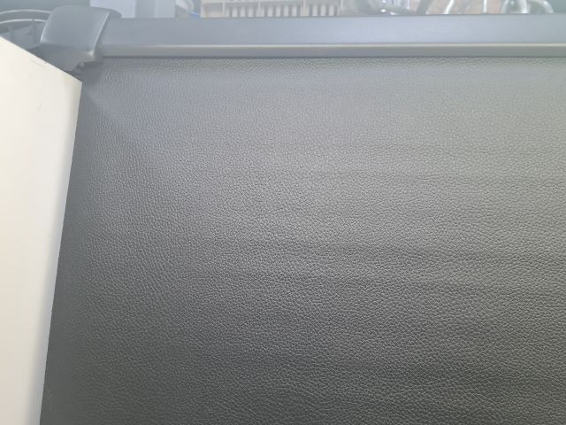 bontott VW GOLF VI Csomagtér Roló