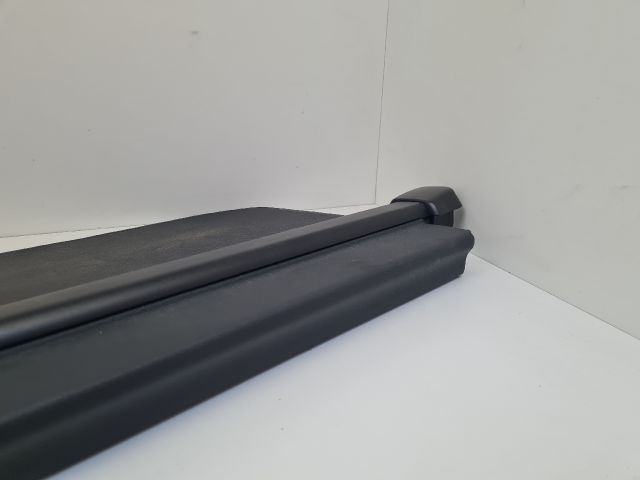 bontott VW GOLF VI Csomagtér Roló