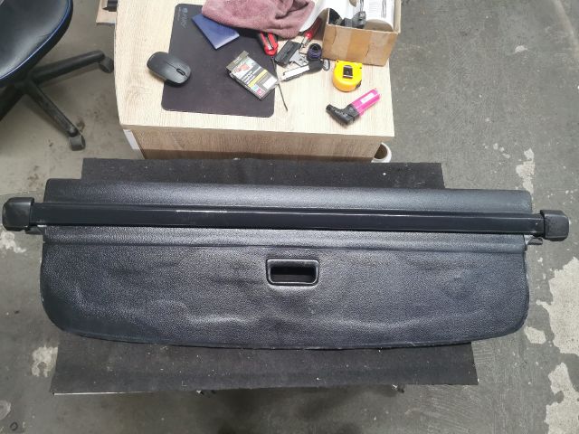 bontott VW GOLF VI Csomagtér Roló