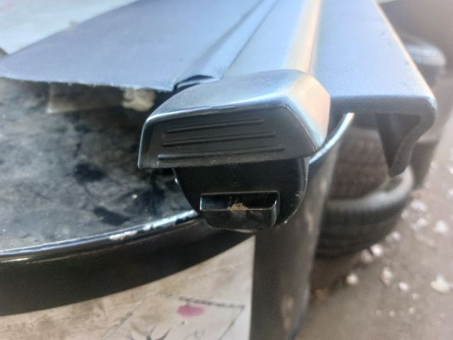 bontott VW GOLF VI Csomagtér Roló