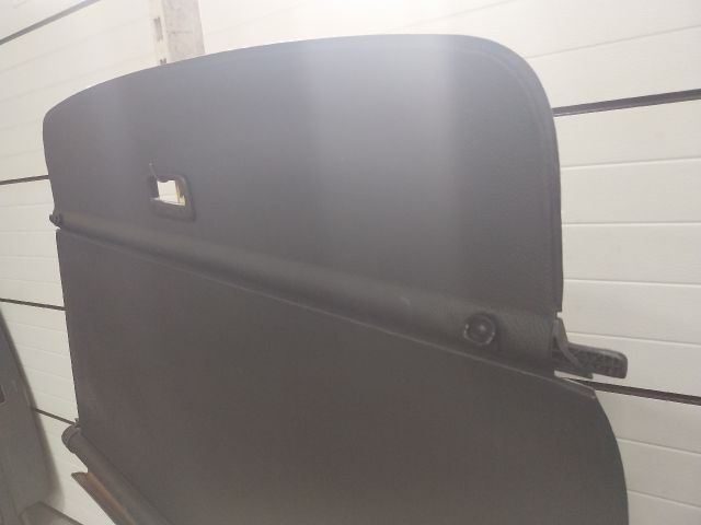 bontott VW GOLF VI Csomagtér Roló