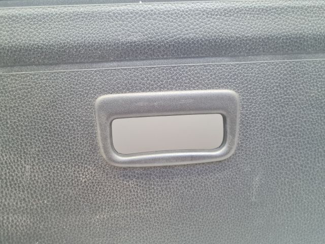 bontott VW GOLF VI Csomagtér Roló