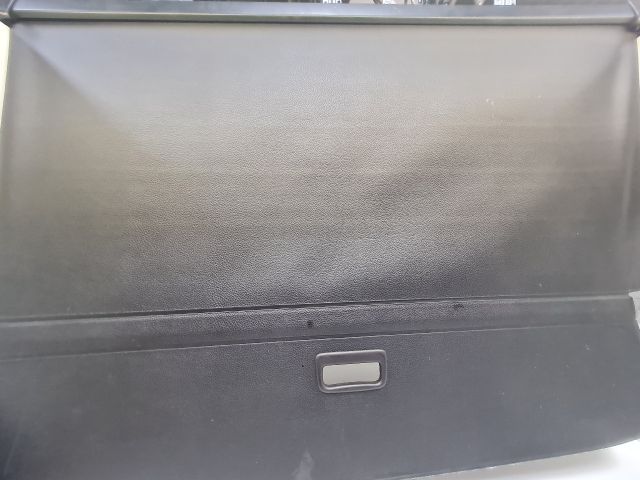 bontott VW GOLF VI Csomagtér Roló