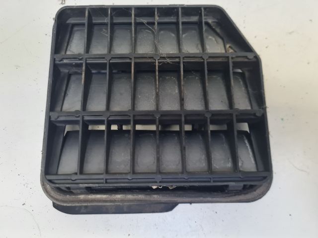 bontott VW GOLF VI Csomagtér Szellőző Hátsó