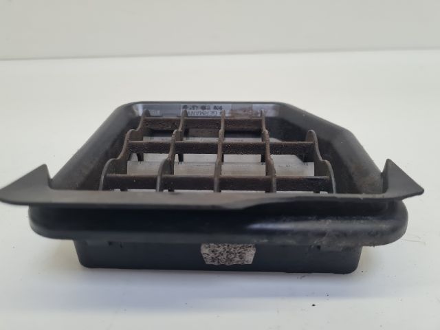 bontott VW GOLF VI Csomagtér Szellőző Hátsó