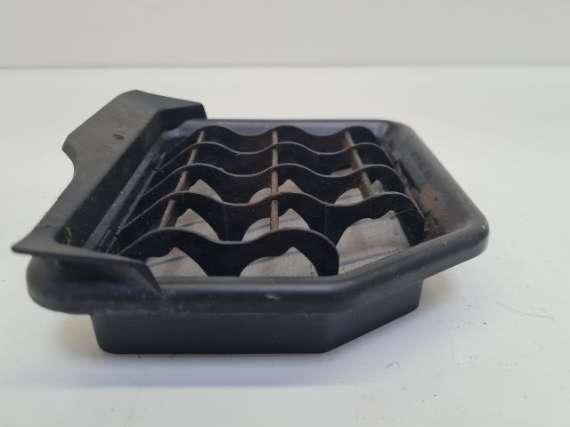 bontott VW GOLF VI Csomagtér Szellőző Hátsó