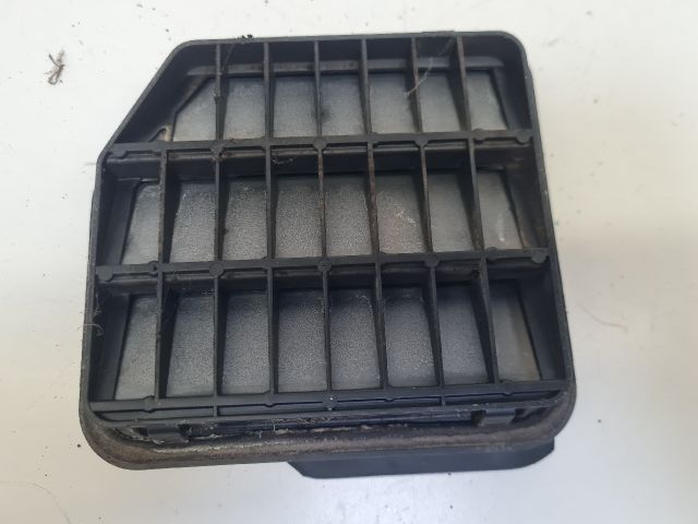 bontott VW GOLF VI Csomagtér Szellőző Hátsó