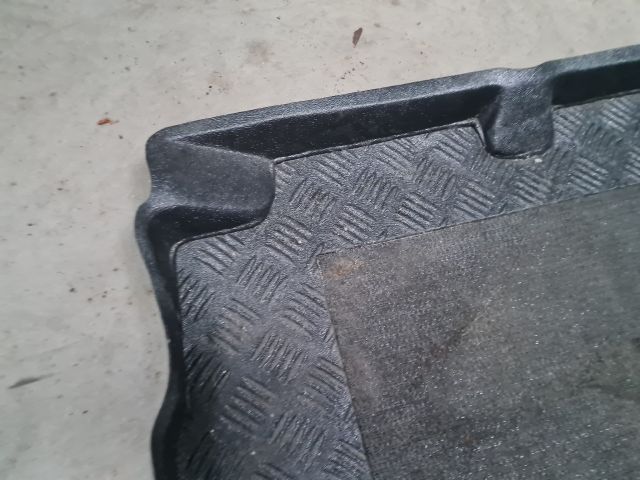 bontott VW GOLF VI Csomagtér Tálca