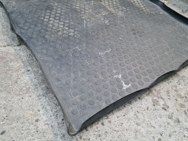 bontott VW GOLF VI Csomagtér Tálca