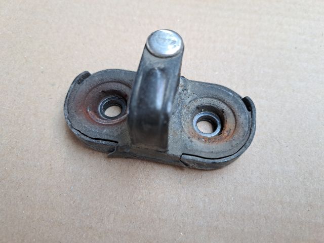 bontott VW GOLF VI Csomagtérajtó Ajtóbehúzó