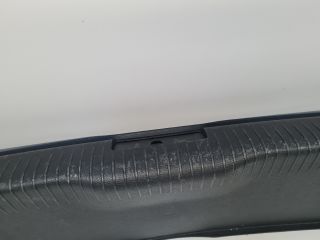 bontott VW GOLF VI Csomagtérajtó Burkolat Alsó