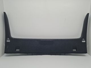 bontott VW GOLF VI Csomagtérajtó Burkolat Alsó