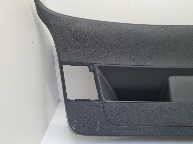 bontott VW GOLF VI Csomagtérajtó Burkolat Alsó