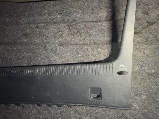 bontott VW GOLF VI Csomagtérajtó Burkolat Alsó