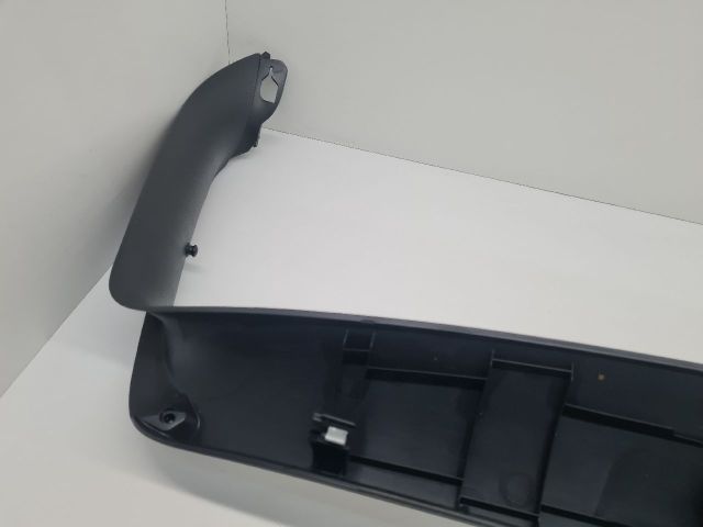 bontott VW GOLF VI Csomagtérajtó Burkolat Felső