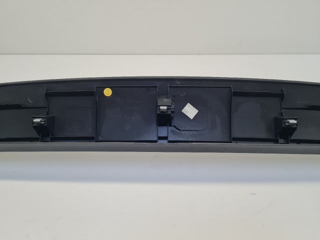 bontott VW GOLF VI Csomagtérajtó Burkolat Felső