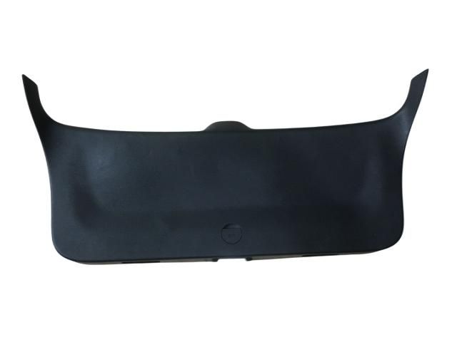 bontott VW GOLF VI Csomagtérajtó Burkolat (Részeivel)