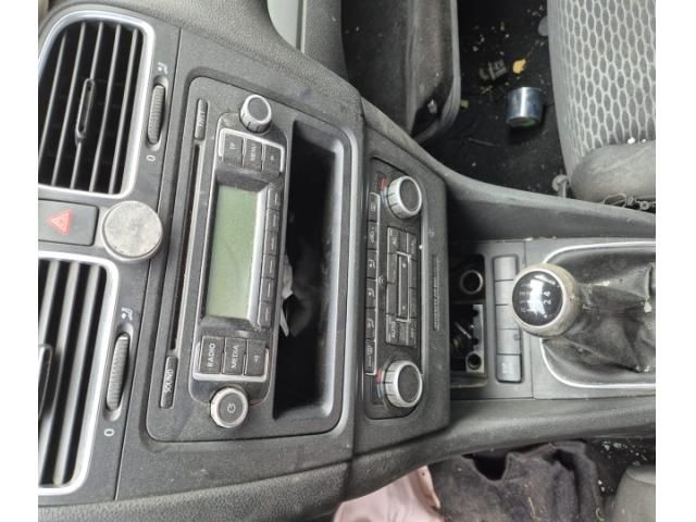 bontott VW GOLF VI Csomagtérajtó Burkolat (Részeivel)