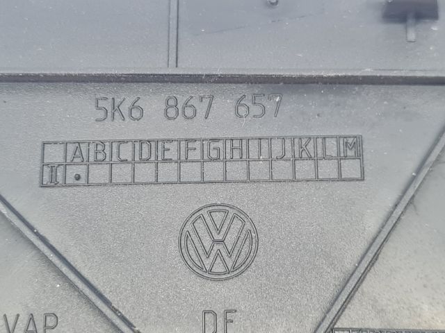 bontott VW GOLF VI Csomagtérajtó Kárpit