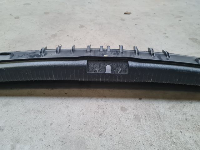 bontott VW GOLF VI Csomagtérajtó Kárpit