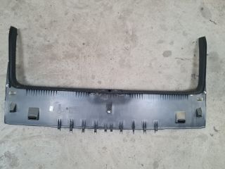 bontott VW GOLF VI Csomagtérajtó Kárpit