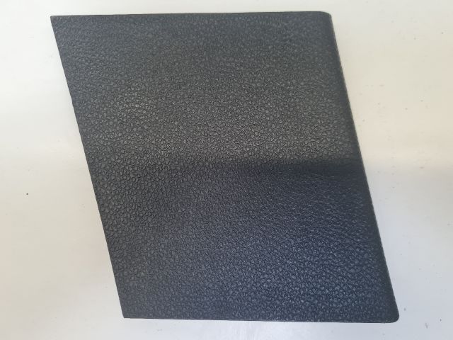 bontott VW GOLF VI Csomagtérajtó Kárpit