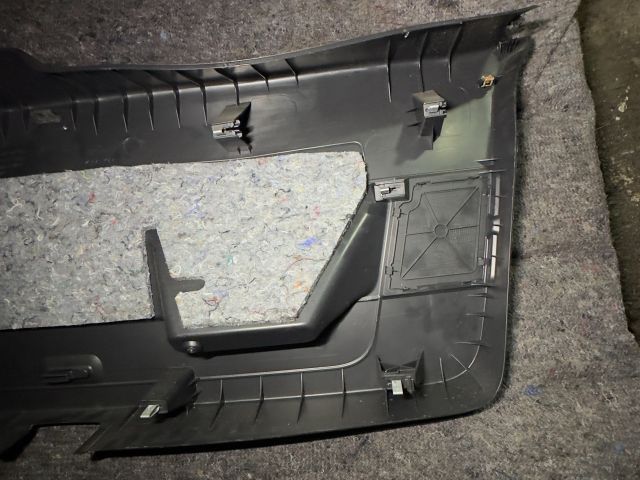 bontott VW GOLF VI Csomagtérajtó Kárpit