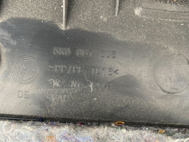 bontott VW GOLF VI Csomagtérajtó Kárpit