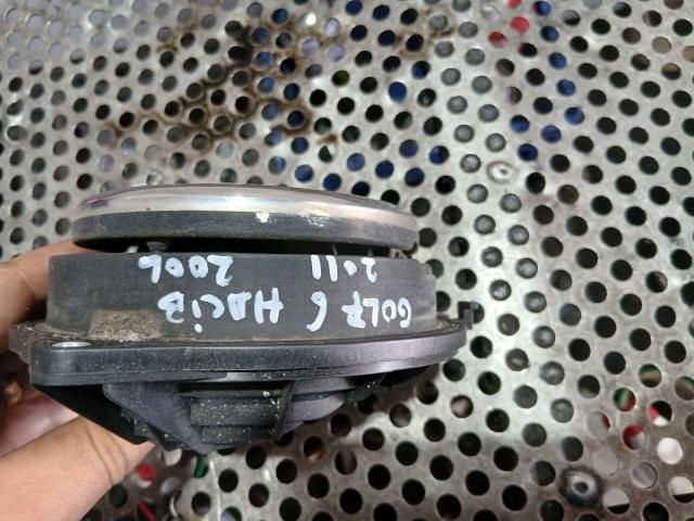 bontott VW GOLF VI Csomagtérajtó Kilincs