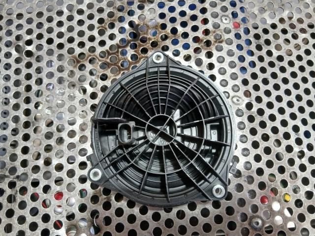 bontott VW GOLF VI Csomagtérajtó Kilincs