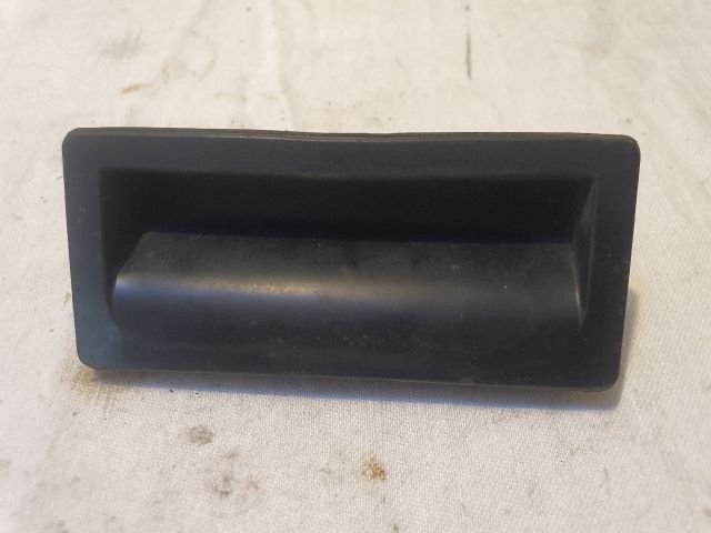 bontott VW GOLF VI Csomagtérajtó Kilincs