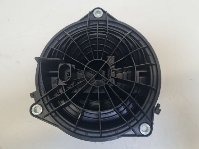 bontott VW GOLF VI Csomagtérajtó Kilincs