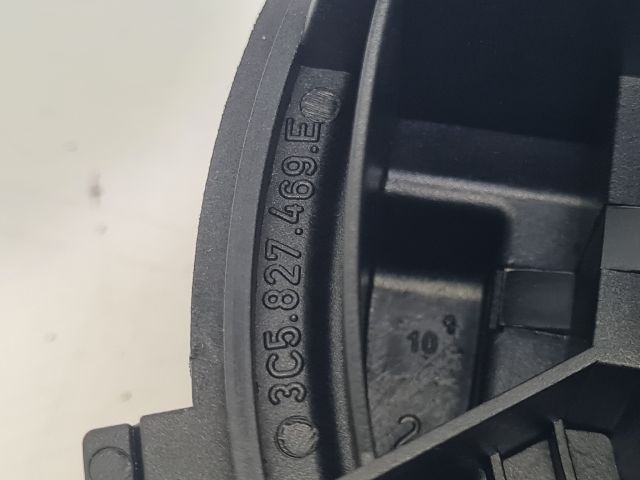 bontott VW GOLF VI Csomagtérajtó Kilincs