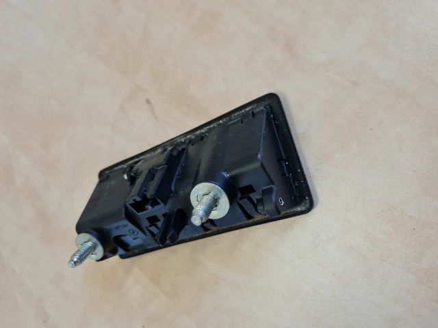 bontott VW GOLF VI Csomagtérajtó Kilincs