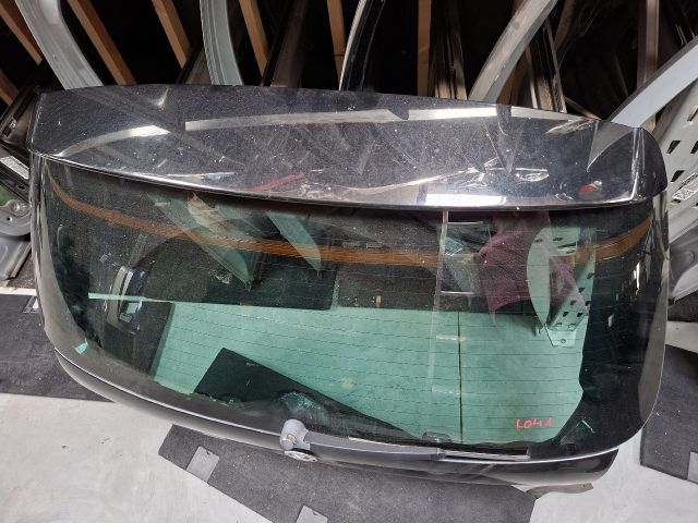 bontott VW GOLF VI Csomagtérajtó (Részeivel)