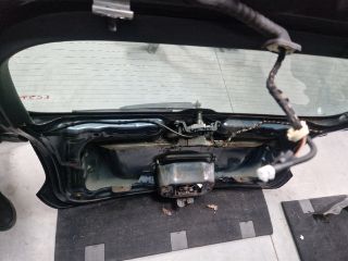 bontott VW GOLF VI Csomagtérajtó (Részeivel)