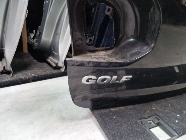 bontott VW GOLF VI Csomagtérajtó (Részeivel)