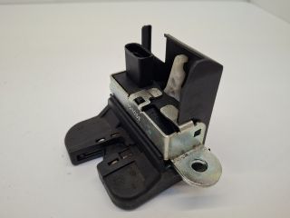 bontott VW GOLF VI Csomagtérajtó Zárszerkezet