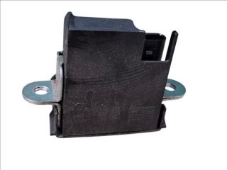 bontott VW GOLF VI Csomagtérajtó Zárszerkezet