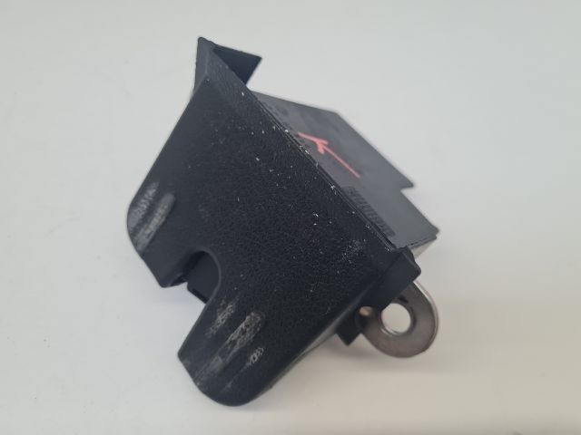 bontott VW GOLF VI Csomagtérajtó Zárszerkezet