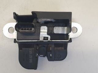 bontott VW GOLF VI Csomagtérajtó Zárszerkezet